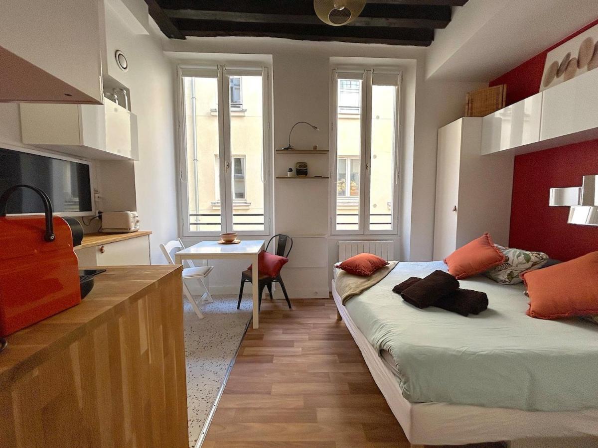 Large - Heart Of Apartment